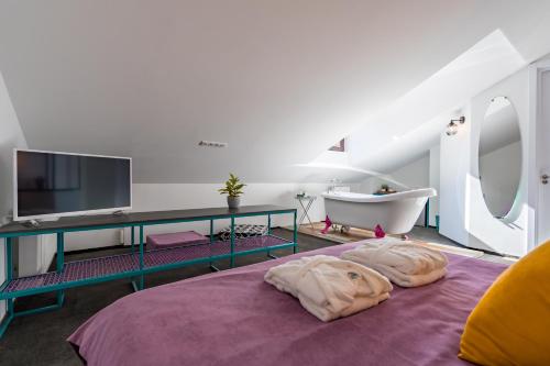 Redrum Tbilisi Boutique Hotel – Tbilisi, MA