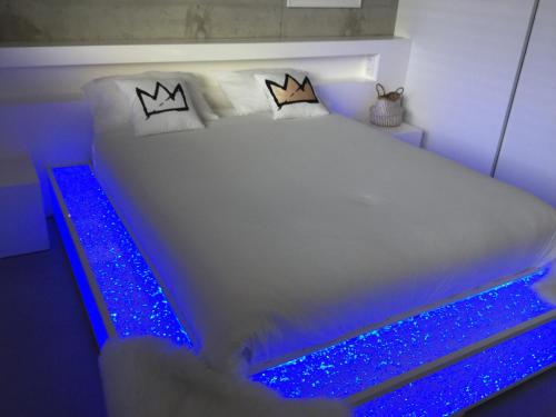 1 queen bed