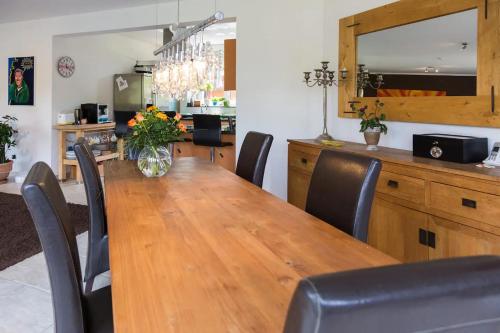 Schönste Lage am Rhein in unmittelbarer Stadtnähe, B & B 3