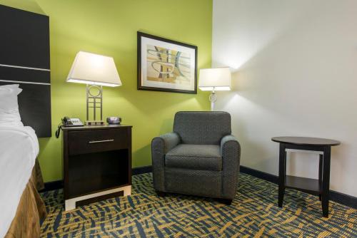 Holiday Inn Savannah South - I-95 Gateway an IHG Hotel - main image