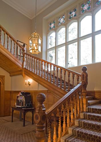 Hartsfield Manor - image 11