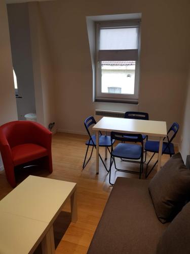 Central Yellow Apartment 5