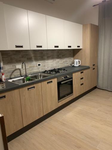 Kitchen, Appartamento “La Corte” in Paderno Dugnano