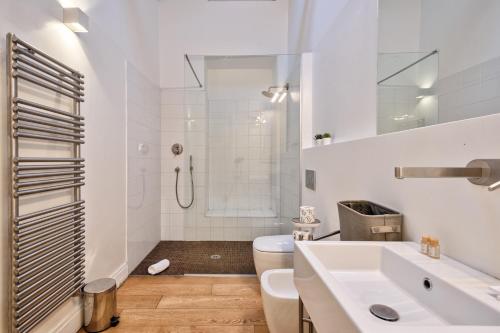 Stylish Apartment in the heart of Torino - image 5