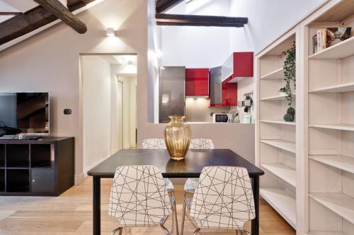 GuestHost - Stylish Apartment in the heart of Torino, Turín (fotografie 9)