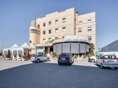 OYO Hotel Restaurante Blanc I Negre 2 - 출입구