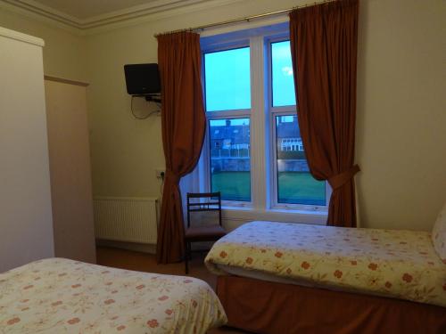 Aberdour Guest House - main image