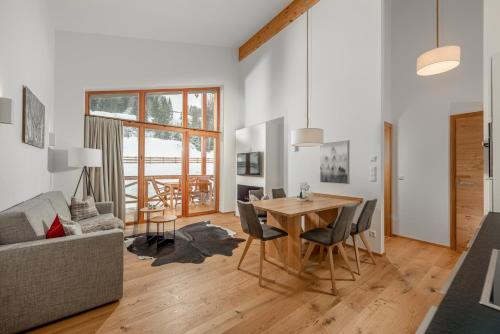 Skylodge Alpine Homes - main image