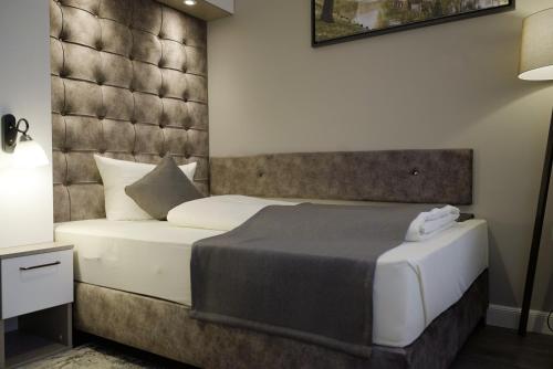 1 twin bed