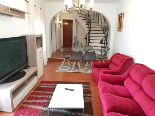 Comfortable House with Garden in Ponta Delgada