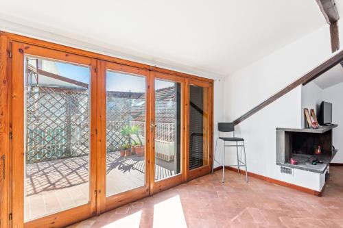 Libertà Frame Apartment - Terrace and Etna view - image 5