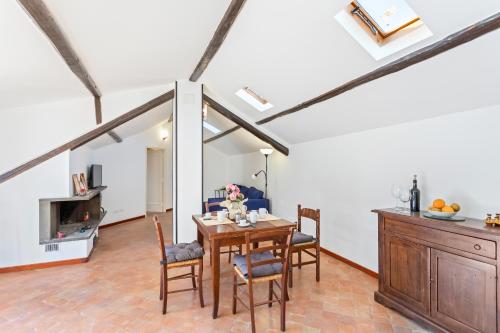 Libertà Frame Apartment - Terrace and Etna view - image 11