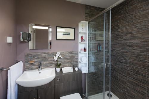 Bathroom, Hazyview Luxury B&B in Eaglesfield