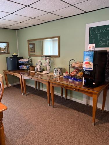 Colonial Valley Motel - main image
