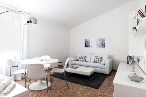 Fly by Suites Pescara, Pescara (photo 9)