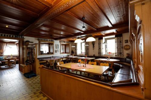 Gasthof / Pension Götzfried - Tegernheim