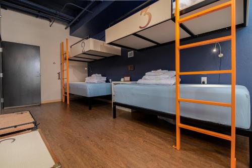 Accommodation in Whitman