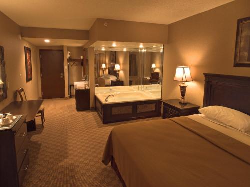 Salvatores Grand Hotel in Williamsville, USA