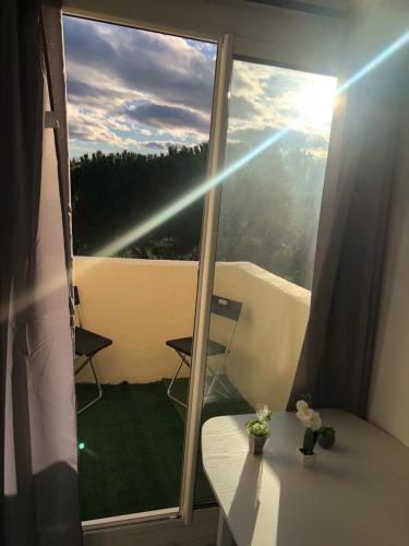 Grand appartement dote d'une terasse avec magnifique vue in La Chamberte