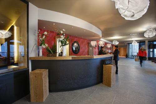 Lobby, Hotel Koh-I Nor in Saint-Martin-de-Belleville