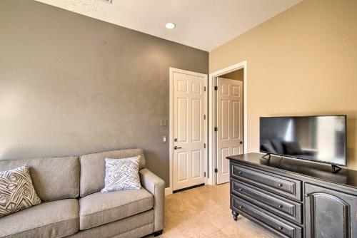 Lavish Escape 2 Miles to Coachella and Stagecoach! - image 8