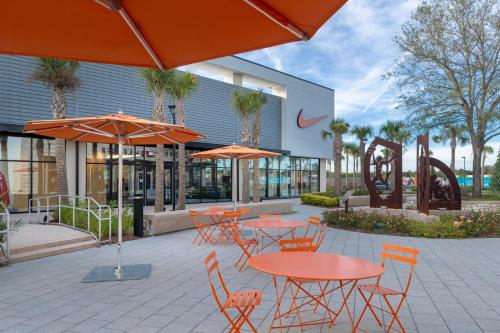 Hotel Indigo Gainesville-Celebration Pointe an IHG Hotel - image 9