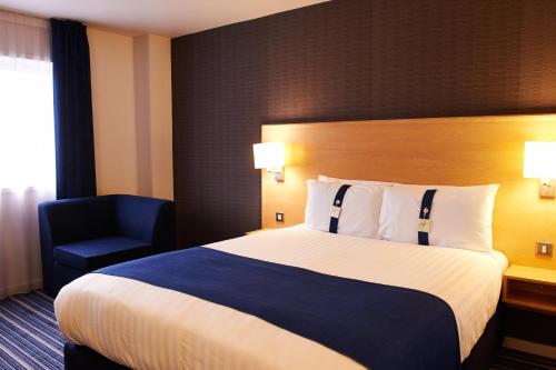 Holiday Inn Express Manchester Airport an IHG Hotel - image 14