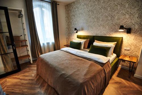 Metropole Apartments Royal Residence - image 4
