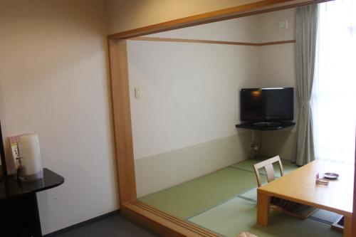 Room with Tatami Area - Non-Smoking