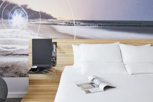 Novotel Birmingham Airport - main image