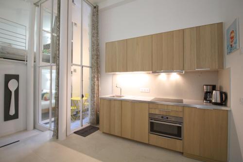 Apartments Paris Centre - At Home Hotel - image 3