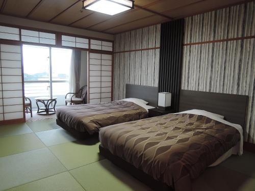 Twin Room with Tatami Floor and Shared Bathroom - Non-Smoking