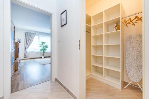 REZIDENCE ŠVEHLOVA - image 12