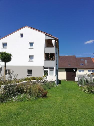 Viesnīcas āriene, fewoflagmeier Meidelstetten I Maisonetten Wohnung Alb in Hohenstein (Reutlingen)