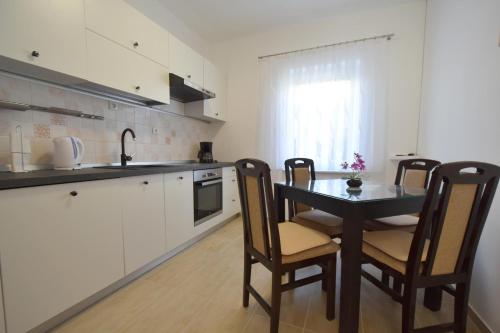Apartments Buturajac - image 4
