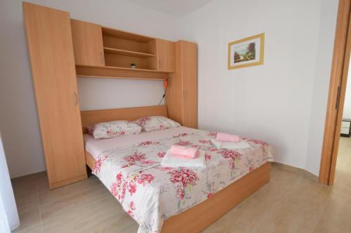 Apartments Buturajac - image 8