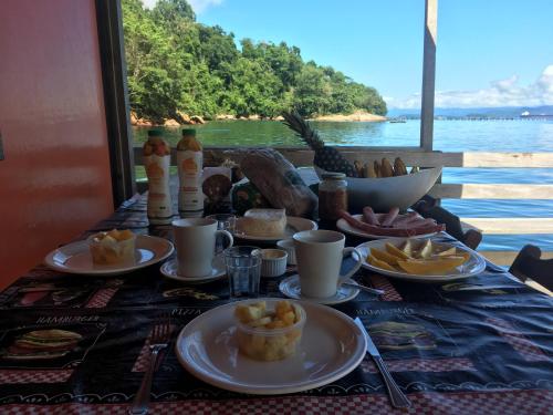 Casa Flutuante Ilha Grande Rj