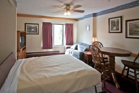 Silver Creek Lodge - image 13