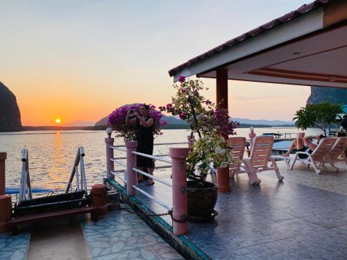 Jamesbond Bungalow Koh Panyee in Phang Nga