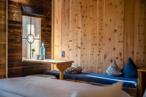 Double Room with Balcony, Bath and Sauna