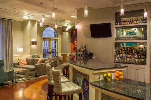 Hotel Indigo Houston at the Galleria