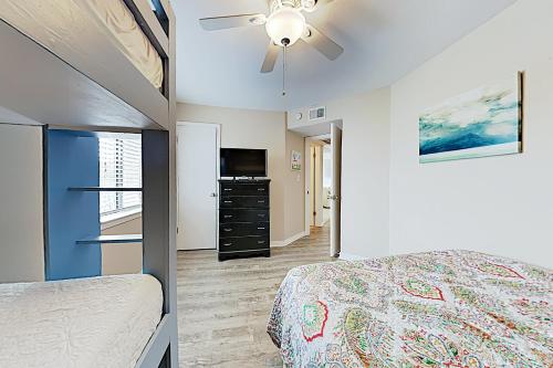 New Listing! Gulf-View Condo: Heated Pool Hot Tub condo - main image