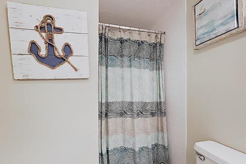 New Listing! Bay-View Condo with Pool Walk to Beach condo - image 2