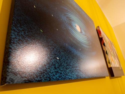 B&B Cosmoneapolitan - image 8