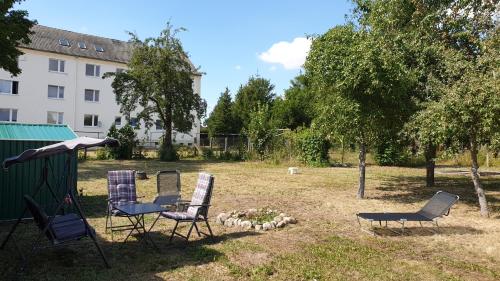 สวน, Ferienwohnung Randowtal-Schmölln (Ferienwohnung Randowtal-Schmolln) in นอยบรานเดนบวร์ก