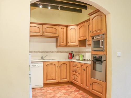 Stoney Cottage - image 14