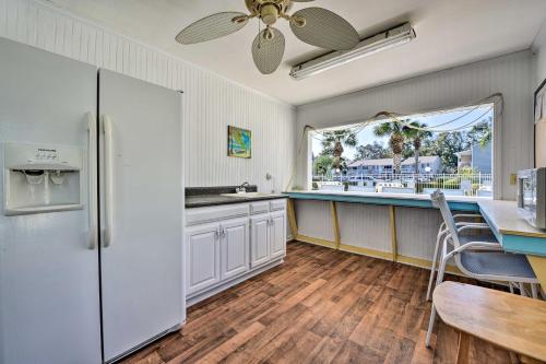 St Simons Condo with Resort Amenities 1 Mi to Beach