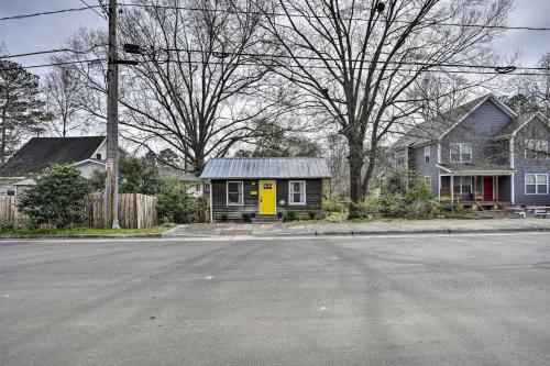 Pet-Friendly Carrboro Cottage Less Than 1 Mi to Carr Mall