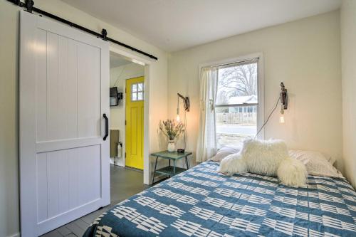 Pet-Friendly Carrboro Cottage Less Than 1 Mi to Carr Mall