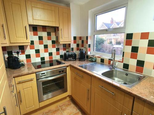 dapur, Summerhill Apartments in Isle of Wight